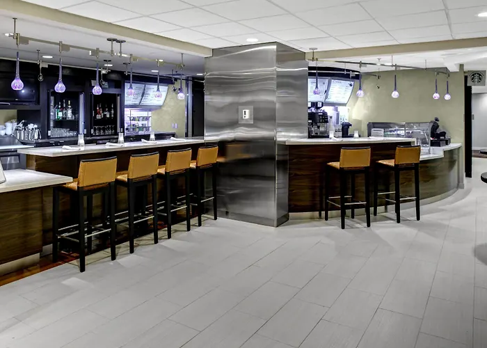 Courtyard By Marriott Columbus Downtown
